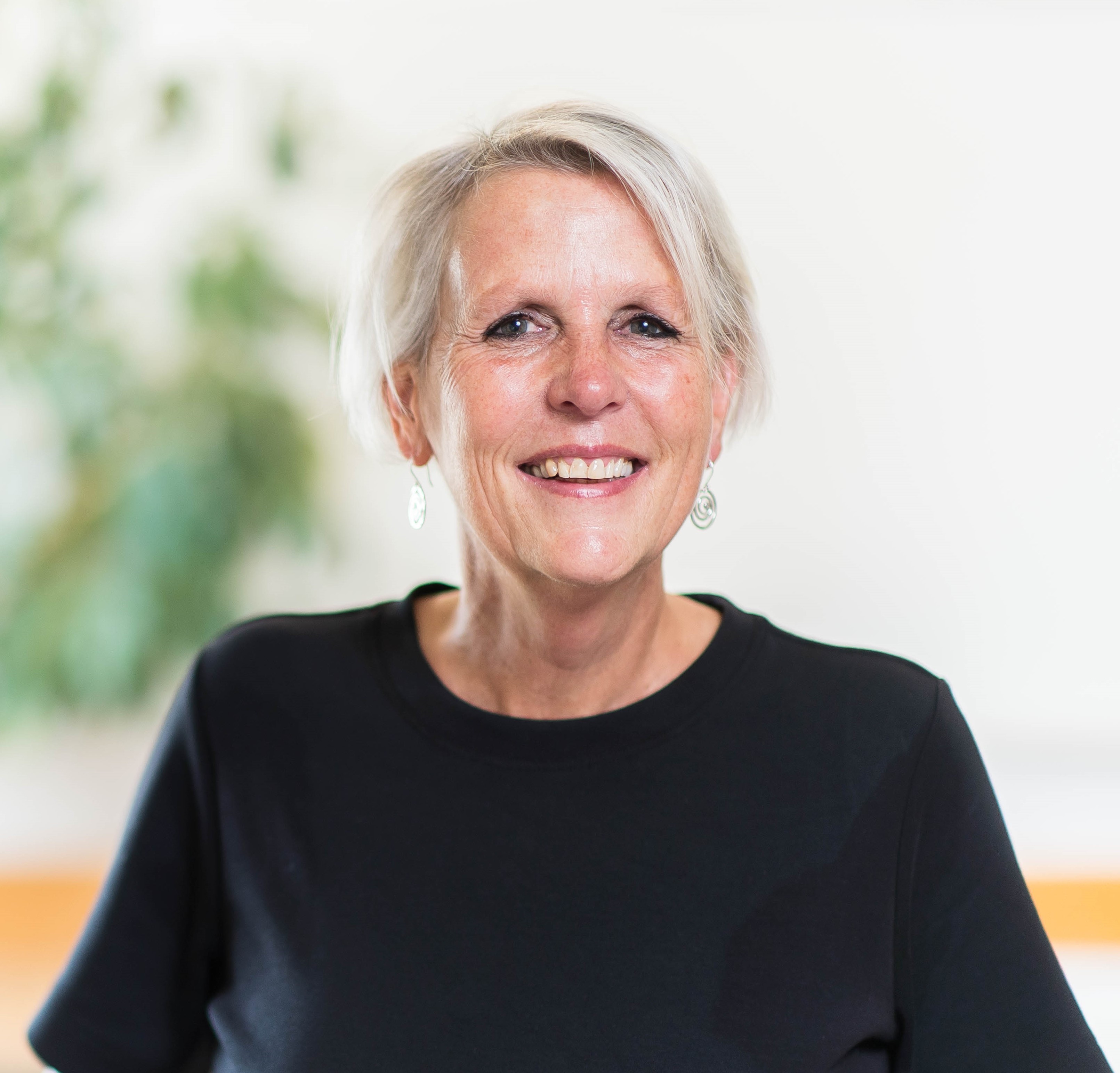 Dr. Sandra Lauck