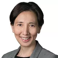 Linda Li Headshot